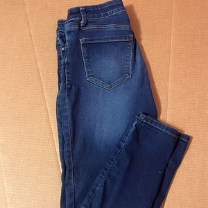 L.E.I. Mid rise denim stretch skinny jeans size 7